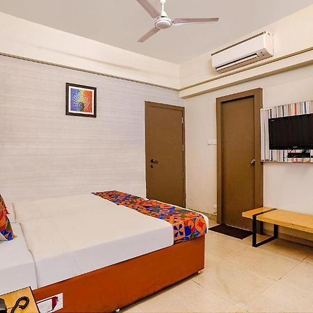Hotel Gargi Deluxe Pune Eksteriør bilde