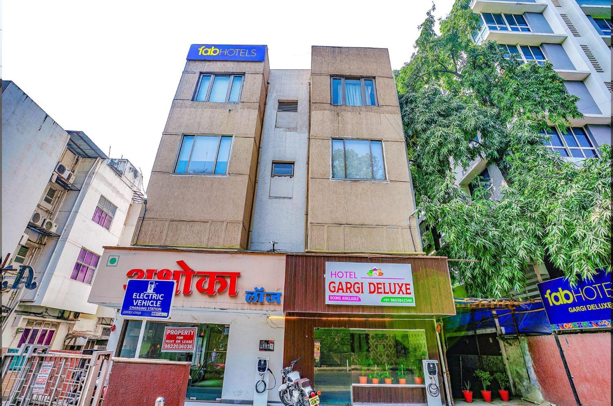 Hotel Gargi Deluxe Pune Eksteriør bilde